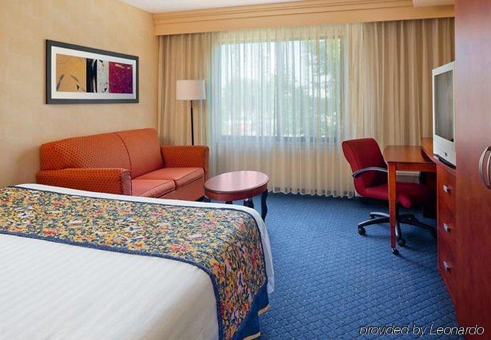 Hotel Courtyard By Marriott Columbia Habitación foto